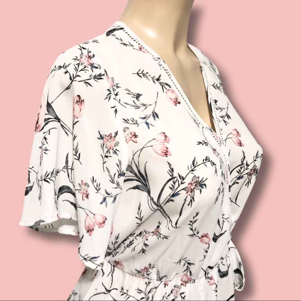 Sienna Sky White Floral S Peplum Blouse - Picture 6 of 9